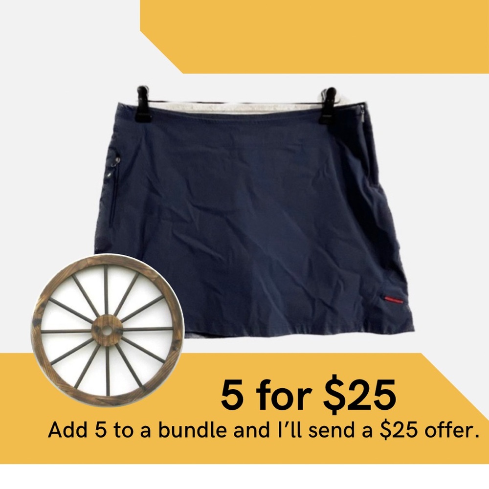 Avia navy, stretch skort.